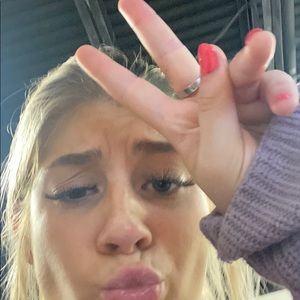 Meet your Posher, Molly